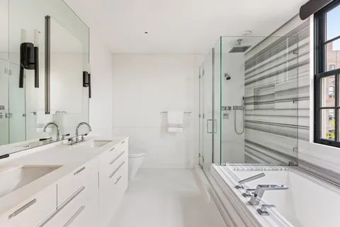 $5,350,000 | 72 Poplar Street, Unit PH | Brooklyn Heights
