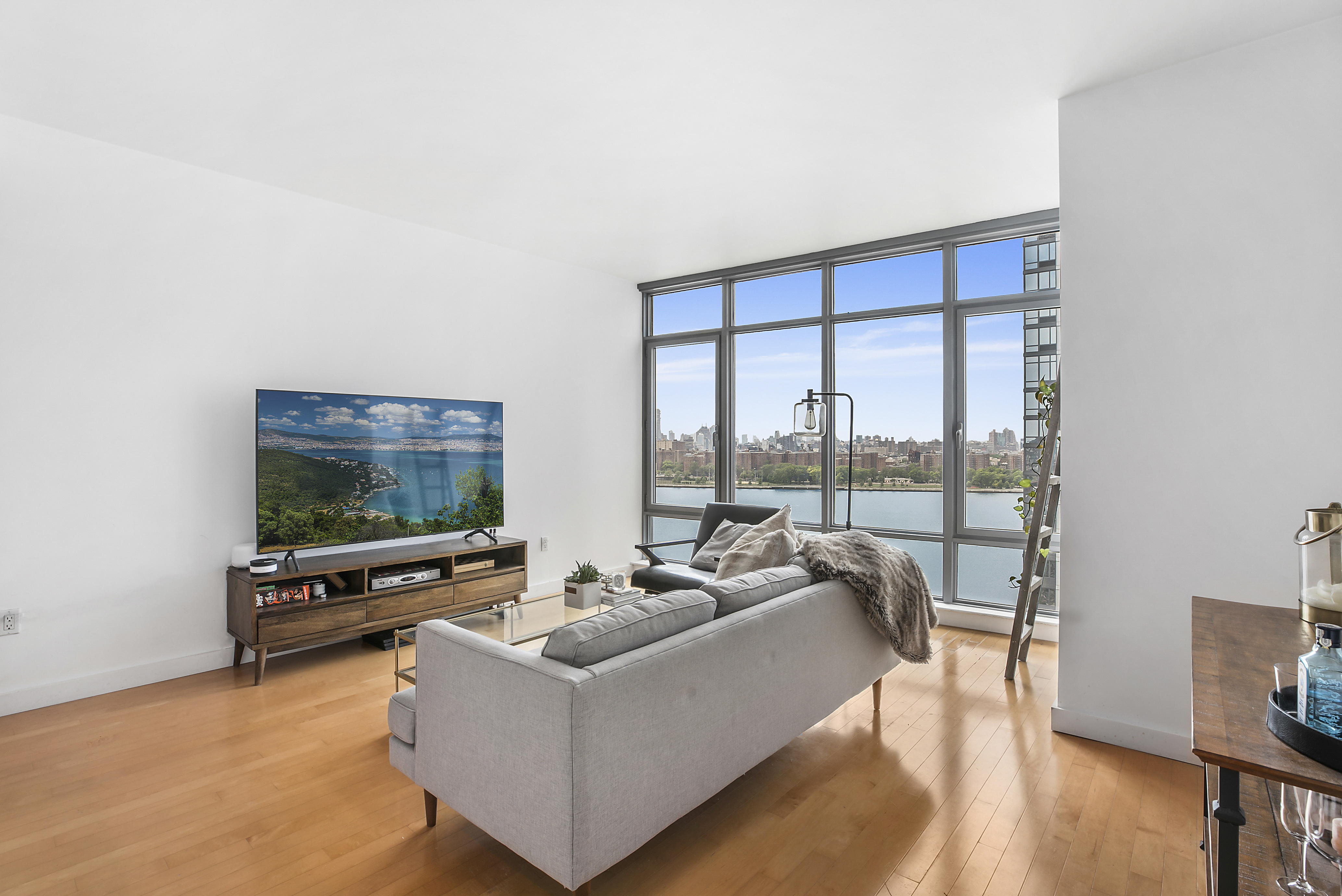 1 Northside Piers, Unit 18C Brooklyn, NY 11249 - Photo 2 of 8