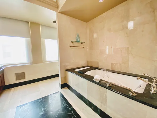 $3,850 | 55 Wall Street, Unit 615 | Financial District