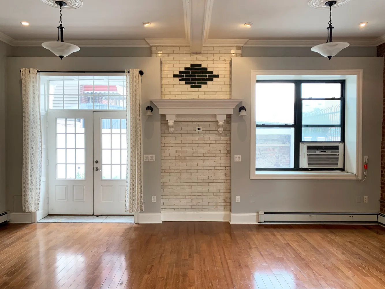 $3,500 | 350 Irving Avenue, Unit 1R | Bushwick