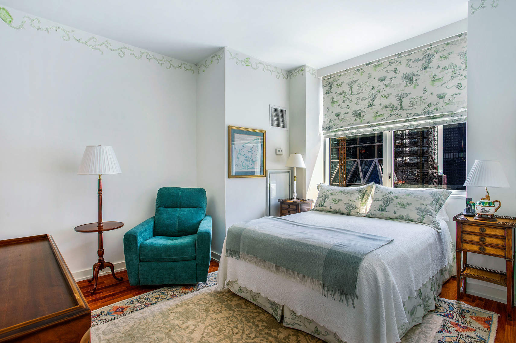 60 East 55th Street, Unit 40B Manhattan, NY 10022 - Photo 7 of 9