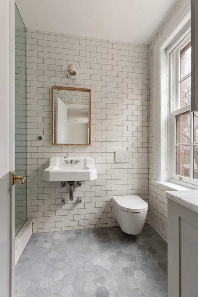 $25,000 | 237 Front Street | DUMBO