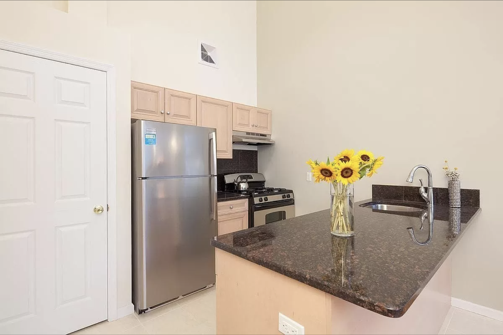 30 Devoe Street, Unit 3A Brooklyn, NY 11211 - Photo 3 of 6