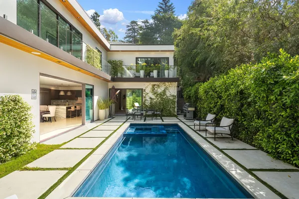 $4,100,000 | Laurel Canyon Road, Los Angeles, CA 90046