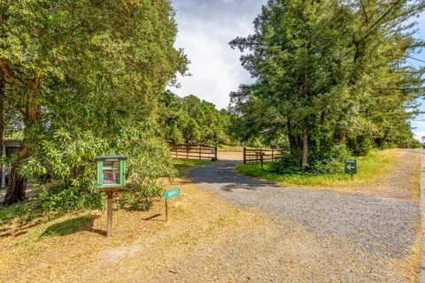 $2,195,000 | 18986 Sweet William Court, Sonoma, CA 95476