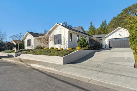 $4,590,000 | 519 Reed Court, Healdsburg, CA 95448