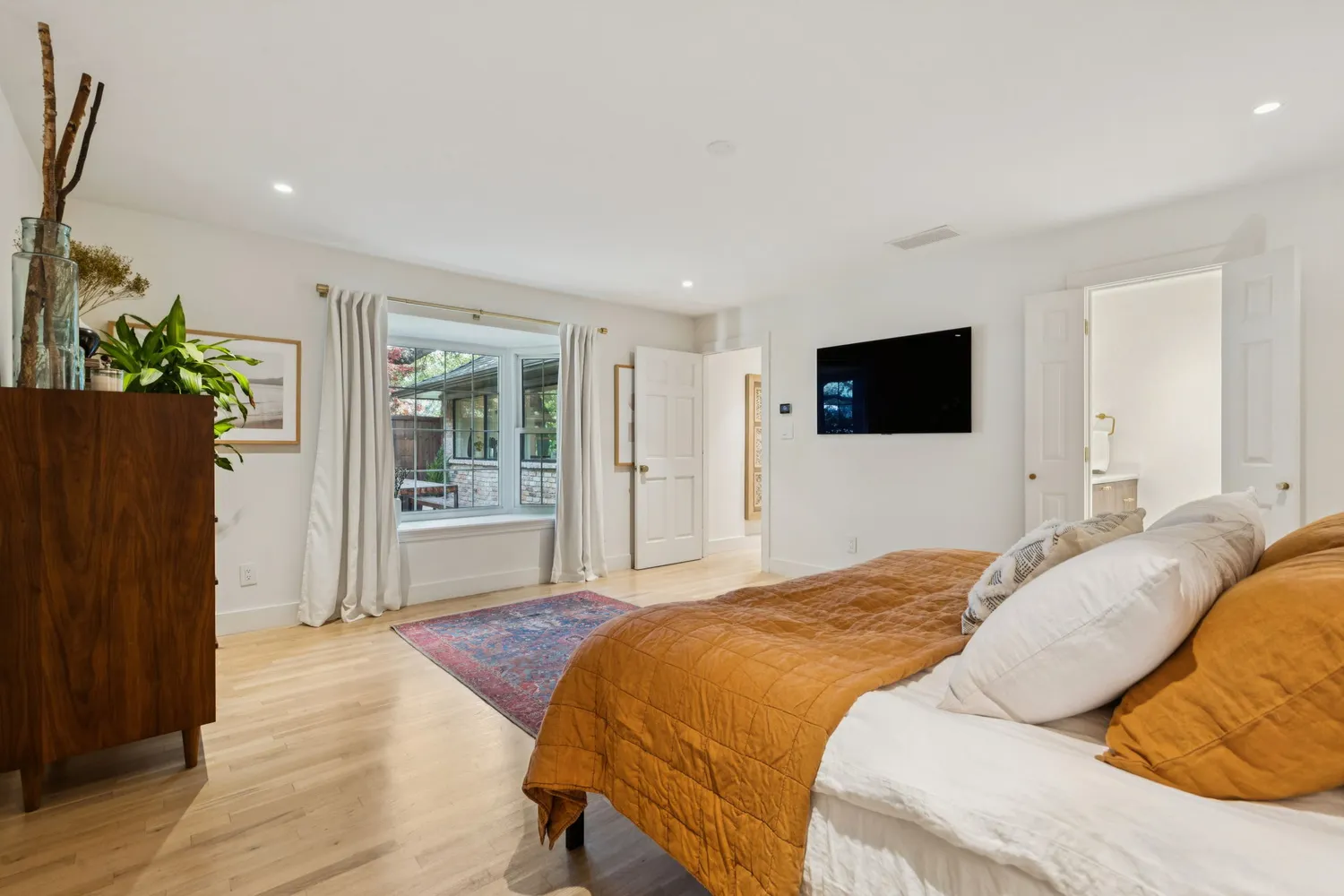 $1,699,000 | 98 West Shore Drive, Richardson, TX 75080