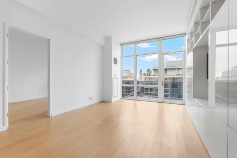 $1,350,000 | 22 North 6th Street, Unit PH4A | Williamsburg