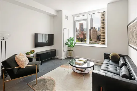 $7,505 | 650 1st Avenue, Unit 9C | Murray Hill