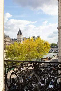 $759,000 | 53 Quai Des Grands Augustins, Paris , France 75006