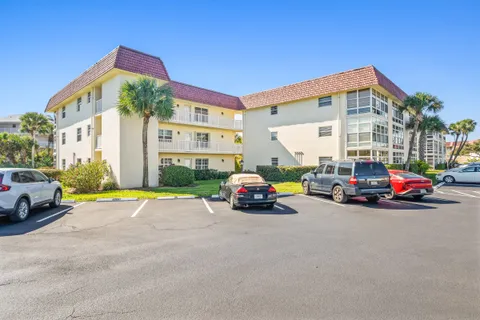 $285,000 | 5400 Highway A1a, Unit H24, Vero Beach, FL 32963