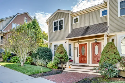 $1,150,000 | 56 Bartlett Street, Unit 56, Watertown, MA 02472