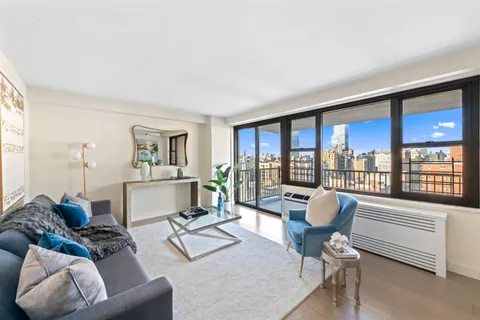 $1,540,000 | 175 West 95th Street, Unit 19F | Upper West Side