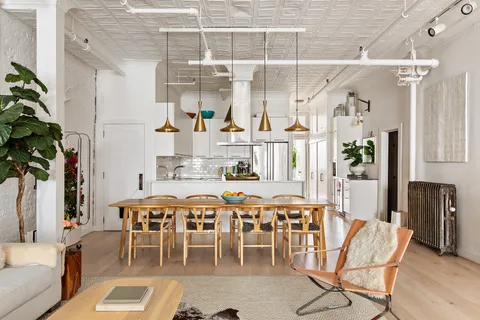 $2,995,000 | 75 Grand Street, Unit 3E | SoHo