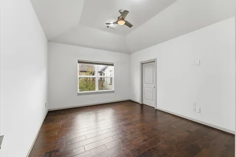 $1,273,200 | 1822 Jade Hollow Lane, Houston, TX 77077