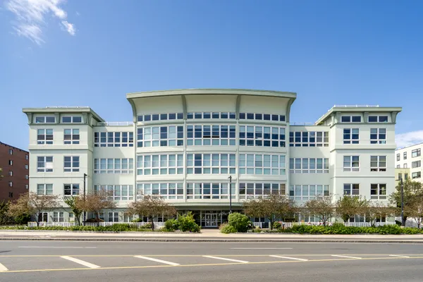 $575,000 | 10 Ocean Avenue, Unit 403, Revere, MA 02151
