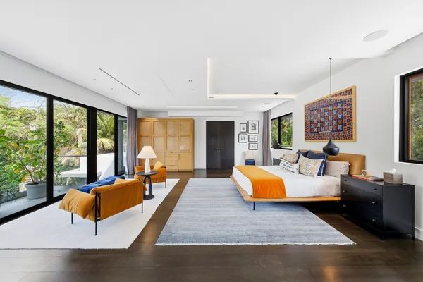 $8,888,000 | 229 Ridgewood Road, Miami, FL 33133