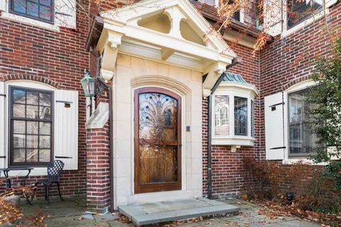 $2,195,000 | 82 Freeman Parkway, Providence, RI 02906