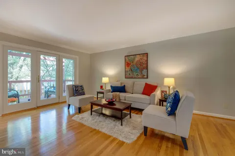 $5,200 | 4710 Old Dominion Drive, Arlington, VA 22207