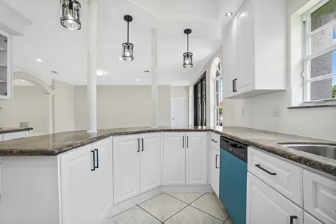 $950,000 | 2850 Northwest 5th Street, Miami, FL 33125