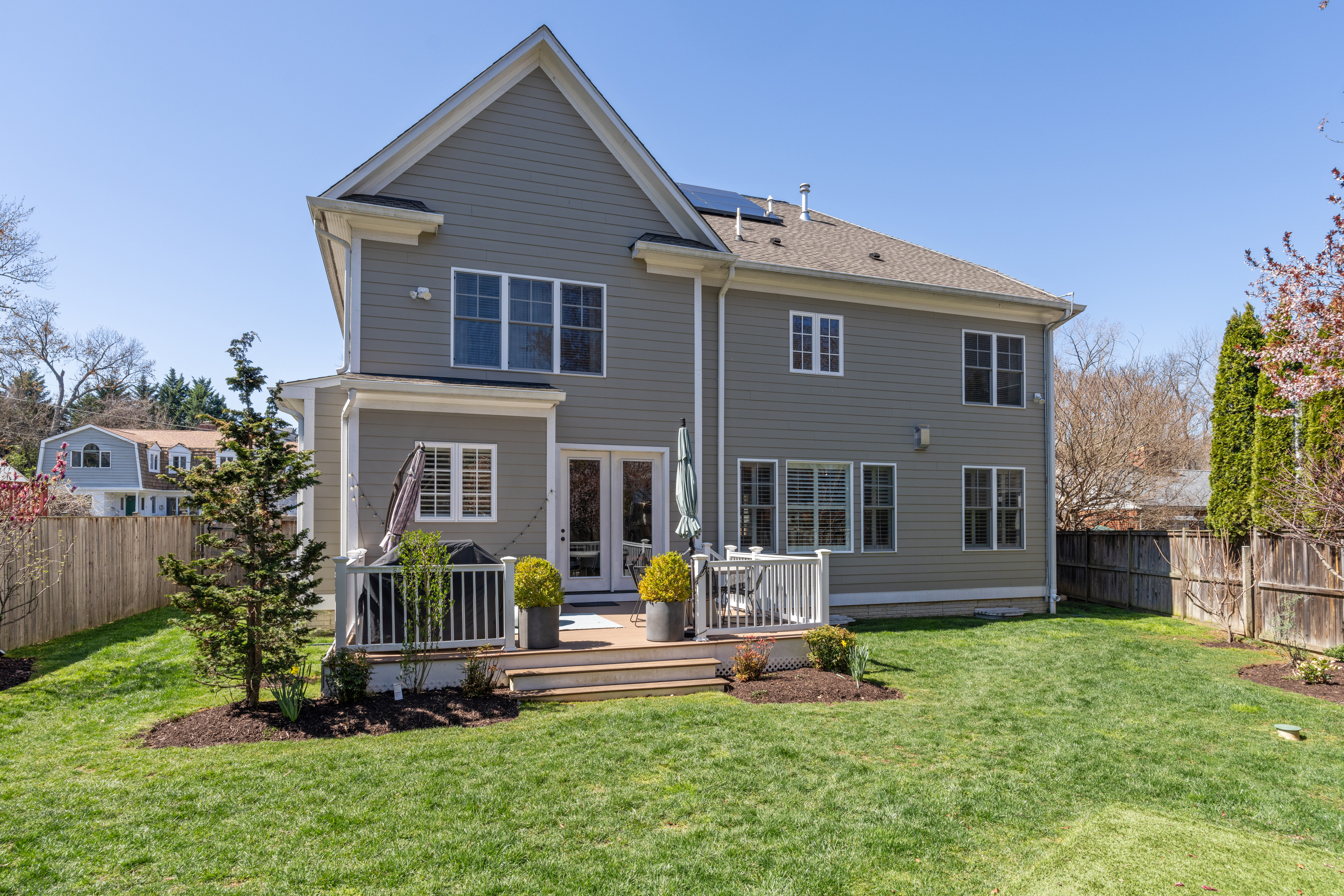 8919 Ridge Place Bethesda, MD 20817 - Photo 38 of 41