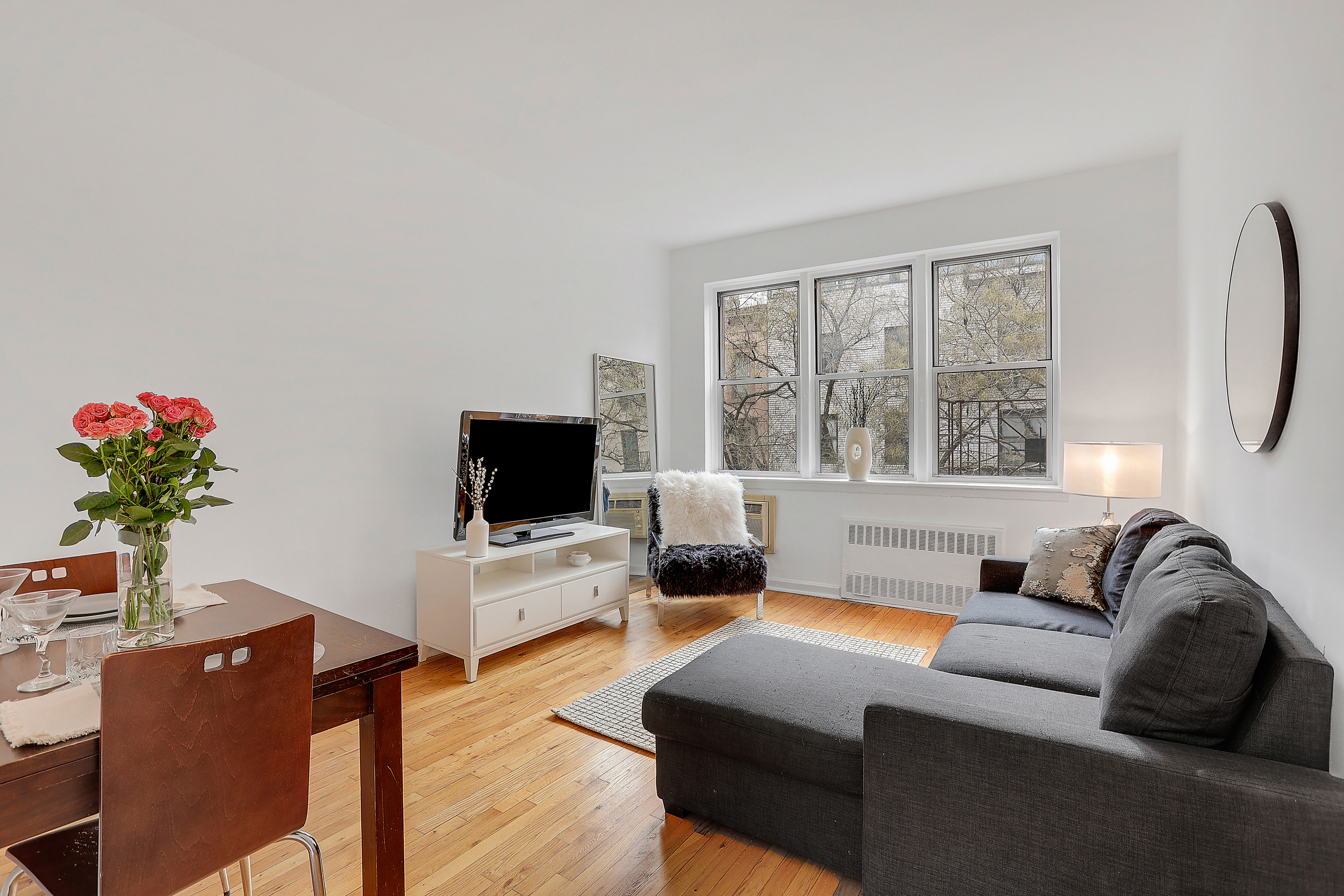 321 East 89th Street, Unit 4E Manhattan, NY 10128 - Photo 2 of 14