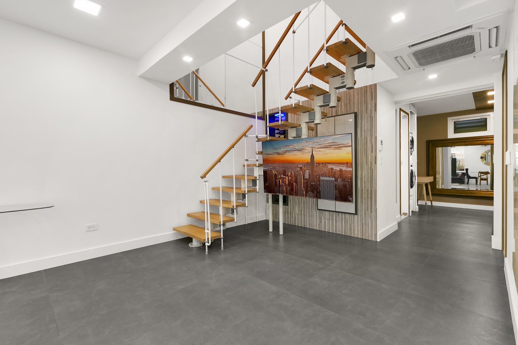 634 Washington Street, Unit GA Manhattan, NY 10014 - Photo 4 of 9