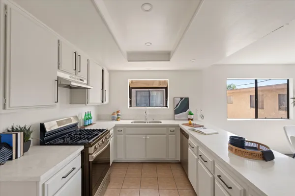 $525,000 | 850 West 157th Street, Unit 6, Gardena, CA 90247