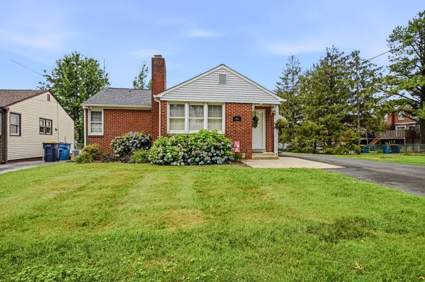 $295,000 | 1208 Carolyn Avenue, Wilmington, DE 19805