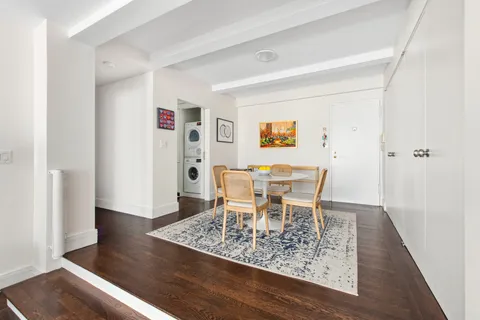 $1,700,000 | 170 East 77th Street, Unit 6G | Lenox Hill