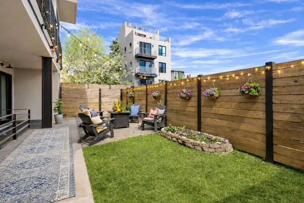 $1,095,000 | 267 Evergreen Avenue, Unit 1 | Bushwick