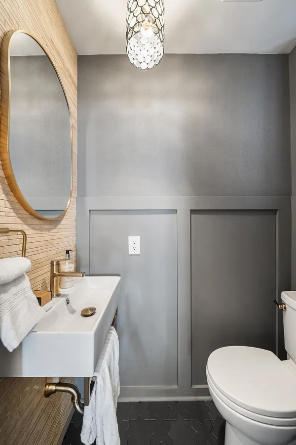 Contact Agent | 1515 T Street Northwest, Washington, DC 20009