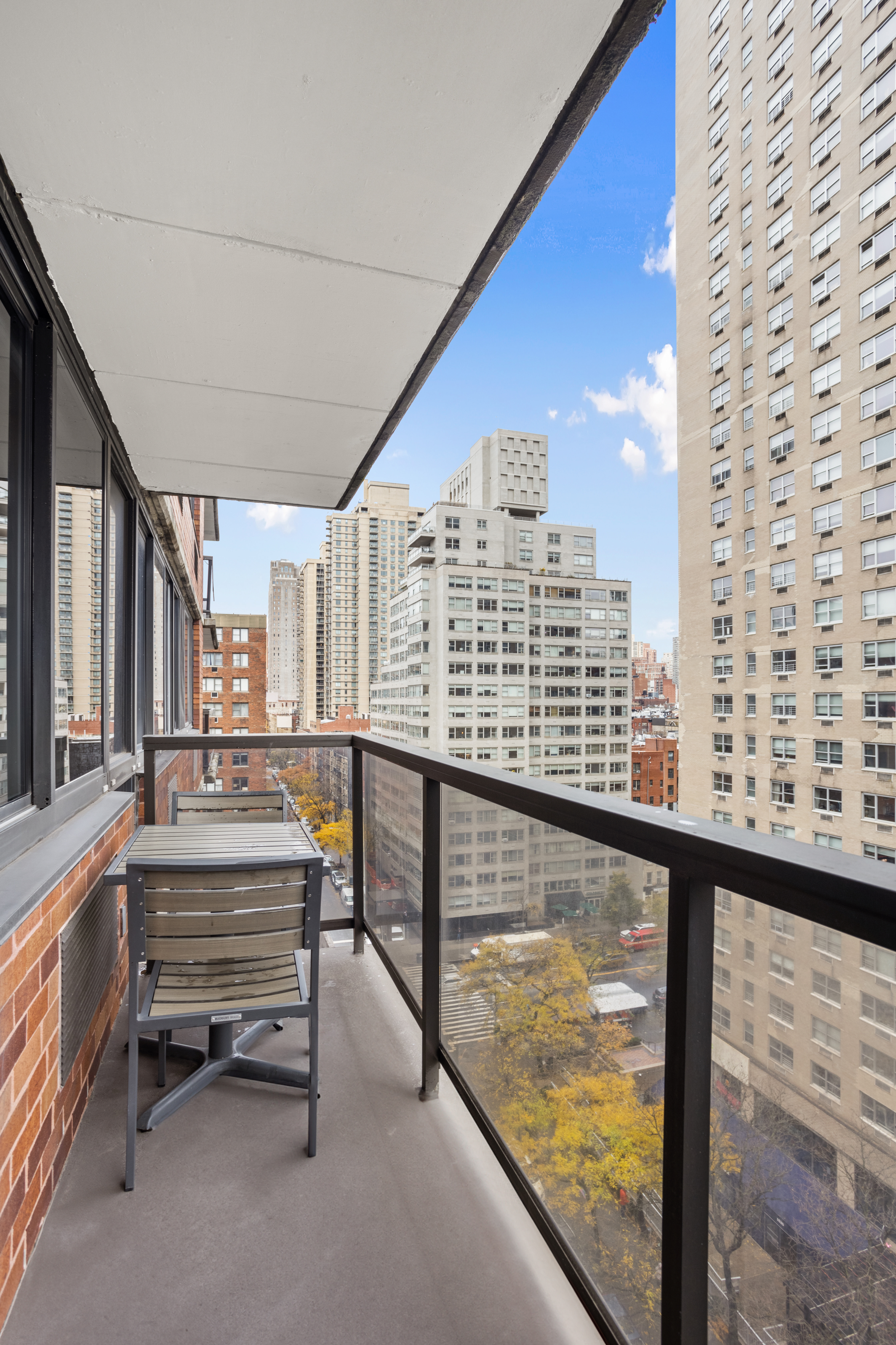 510 East 80th Street, Unit 12D Manhattan, NY 10075 - Photo 3 of 9