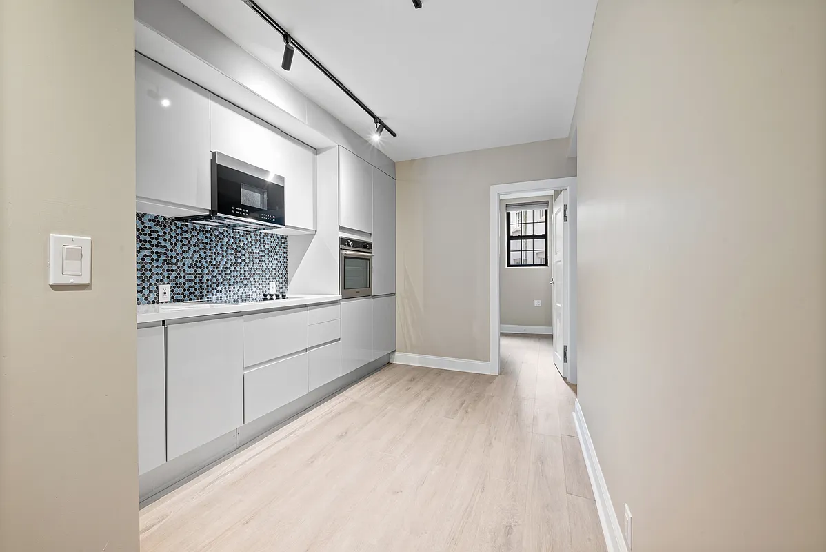 714 Greenwich Street, Unit 4 Manhattan, NY 10014 - Photo 4 of 14
