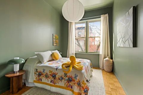 $1,500,000 | 361 Clinton Street, Unit 2D | Carroll Gardens