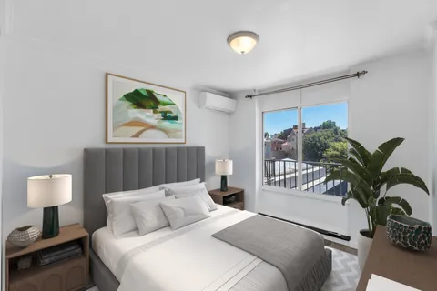 $790,000 | 25-40 Shore Boulevard, Unit 2F | Astoria