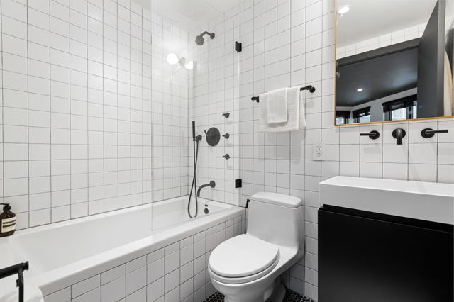395 South 2nd Street, Unit 1 Brooklyn, NY 11211 - Photo 11 of 14
