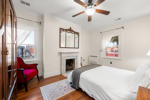 Contact Agent | 16 West Read Street, Baltimore, MD 21201