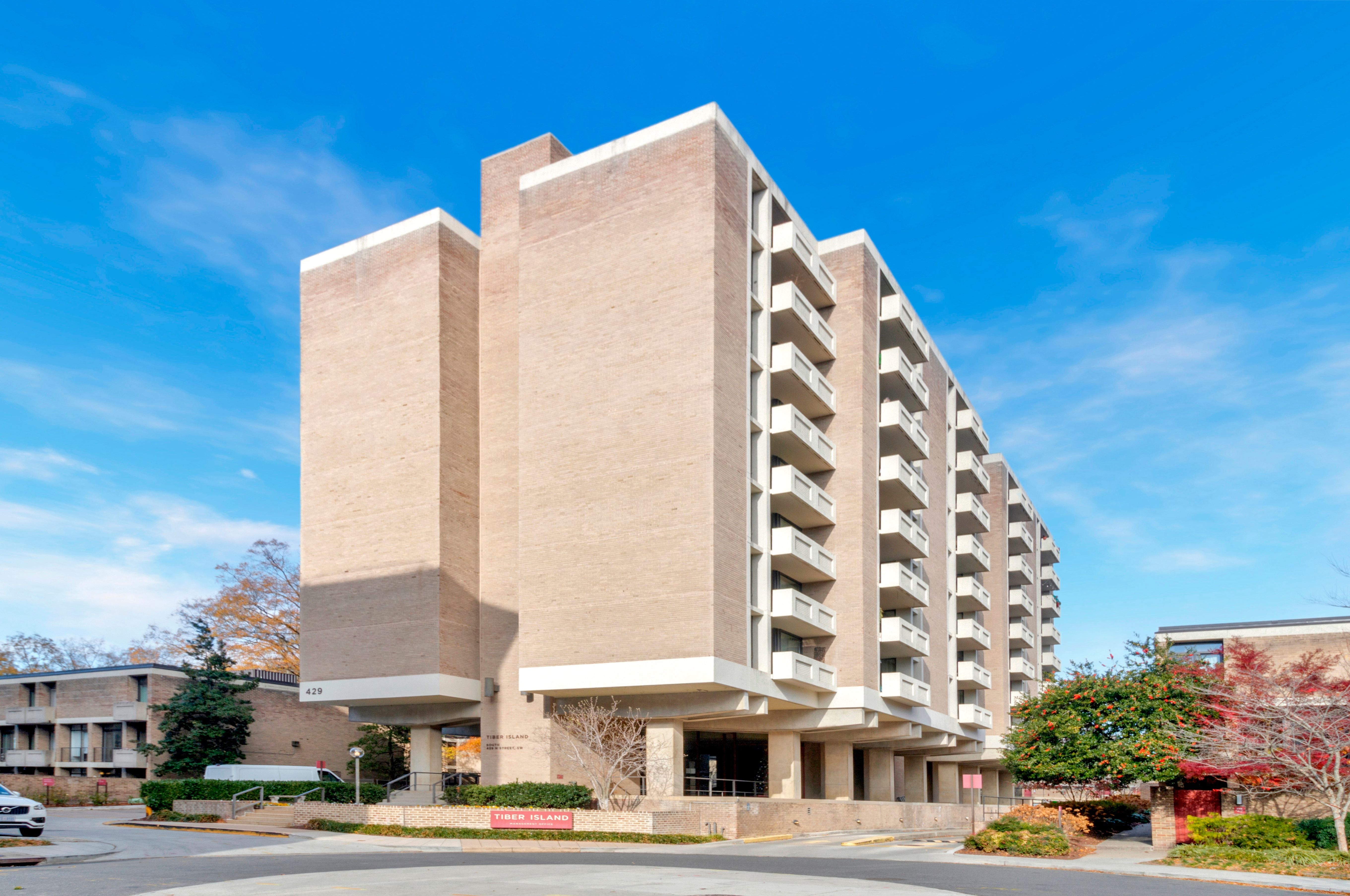 490 M Street Southwest, Unit 204 Washington, DC 20024 - Photo 27 of 28