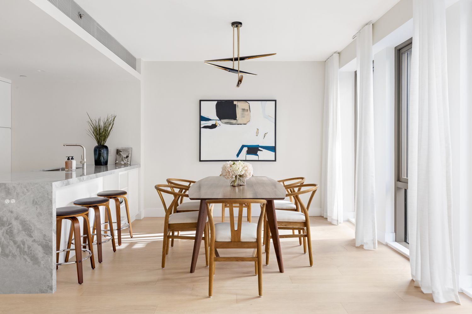 $2,500,000 | 142 West 19th Street, Unit 2 | Chelsea