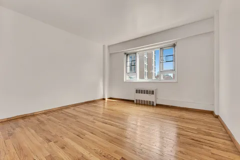 $849,000 | 135 Ashland Place, Unit 8B | Fort Greene
