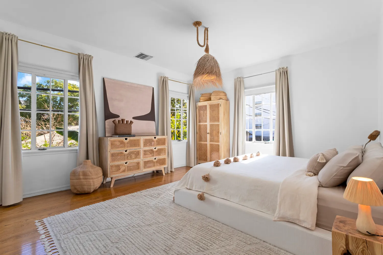 $749,000 | 3348 James M Wood Boulevard, Unit 10, Los Angeles, CA 90006