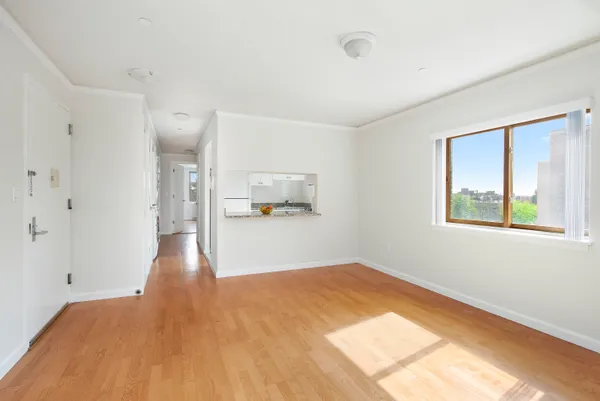 $650,000 | 3800 Blackstone Avenue, Unit 5S | Riverdale