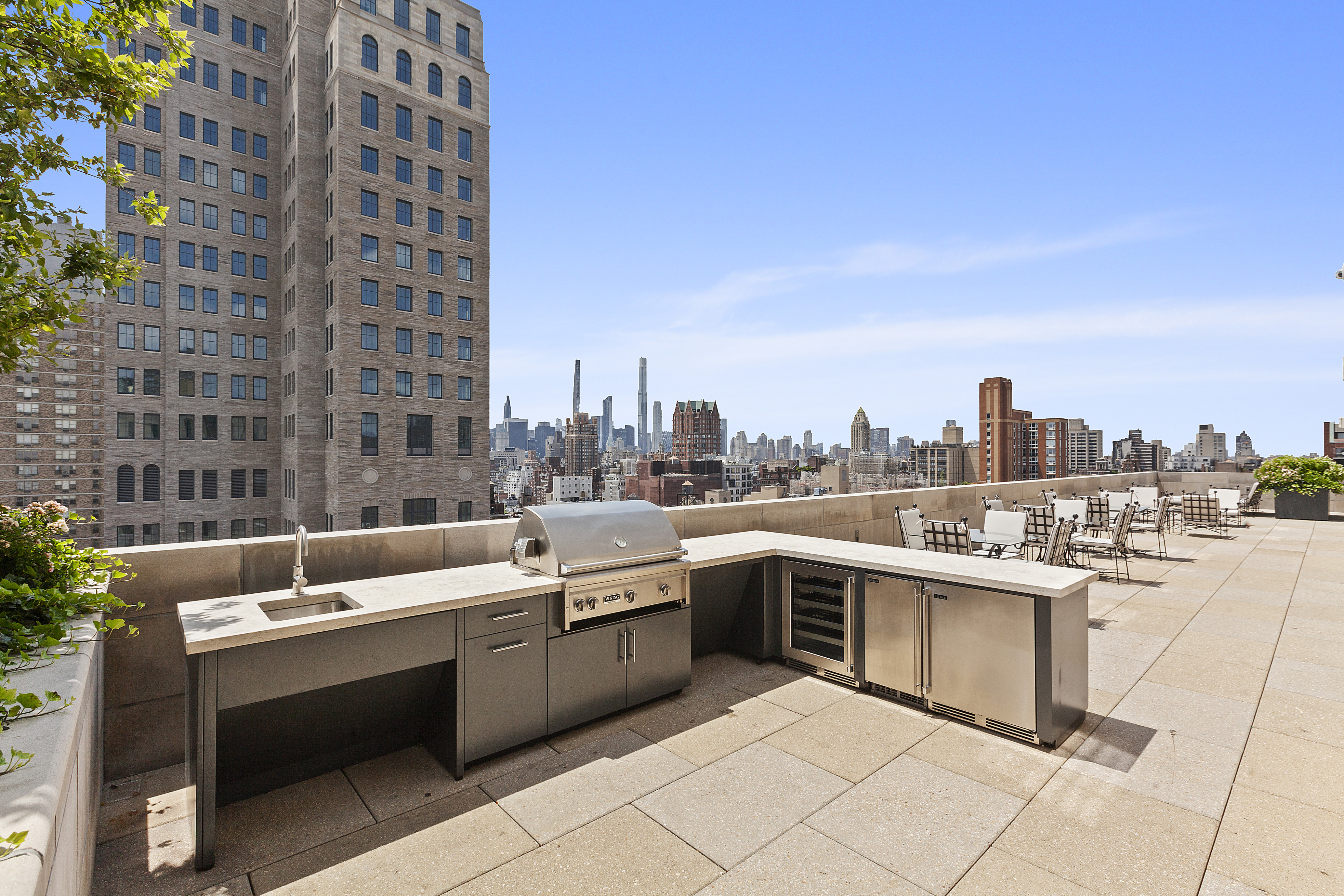 301 East 81st Street, Unit 6B Manhattan, NY 10028 - Photo 12 of 22