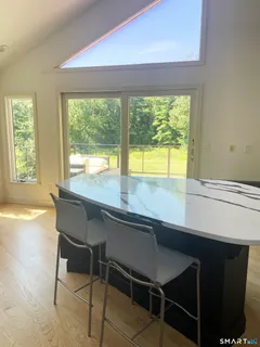 $2,095,000 | 2177 Cross Highway, Fairfield, CT 06824