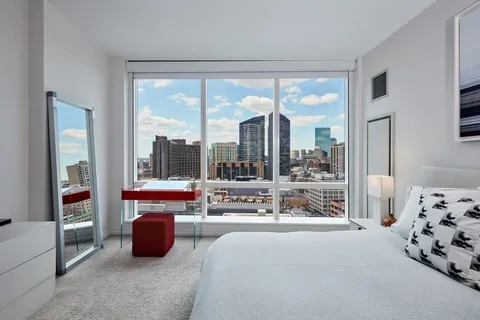 $1,295,000 | 1 Franklin Street, Unit 2011, Boston, MA 02110