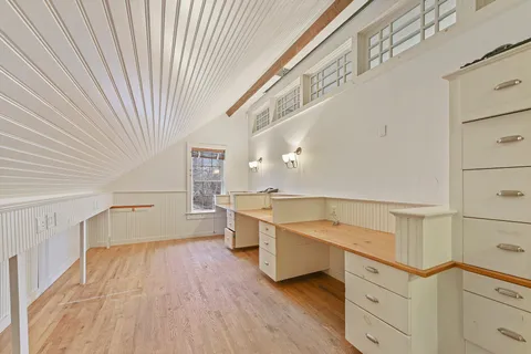 $19,000,000 | 136 Main Street, Amagansett, NY 11930