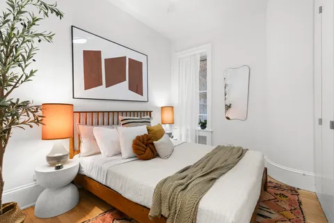$1,250,000 | 210 West 21st Street, Unit 2FW | Chelsea