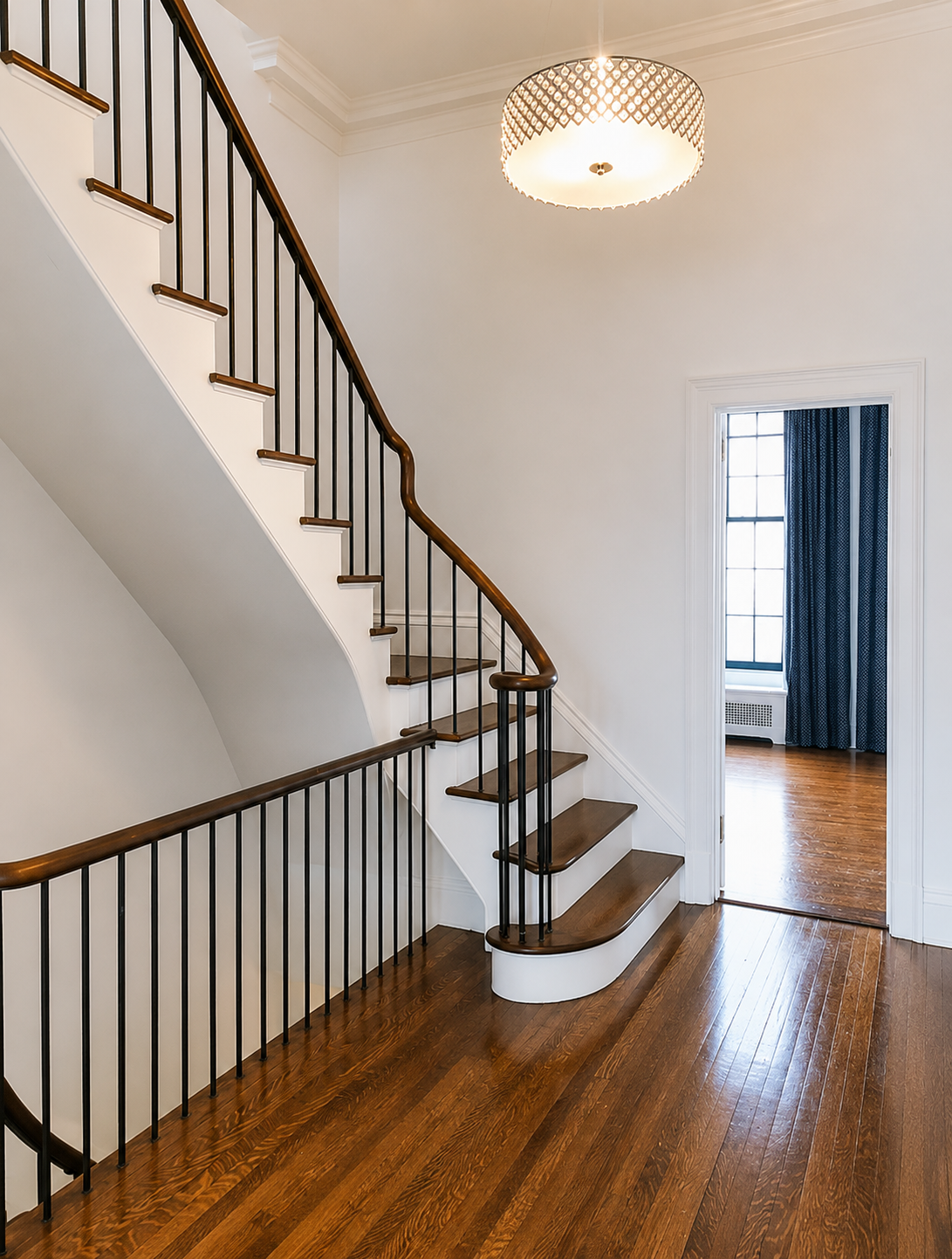 216 East 61st Street Manhattan, NY 10065 - Photo 2 of 9