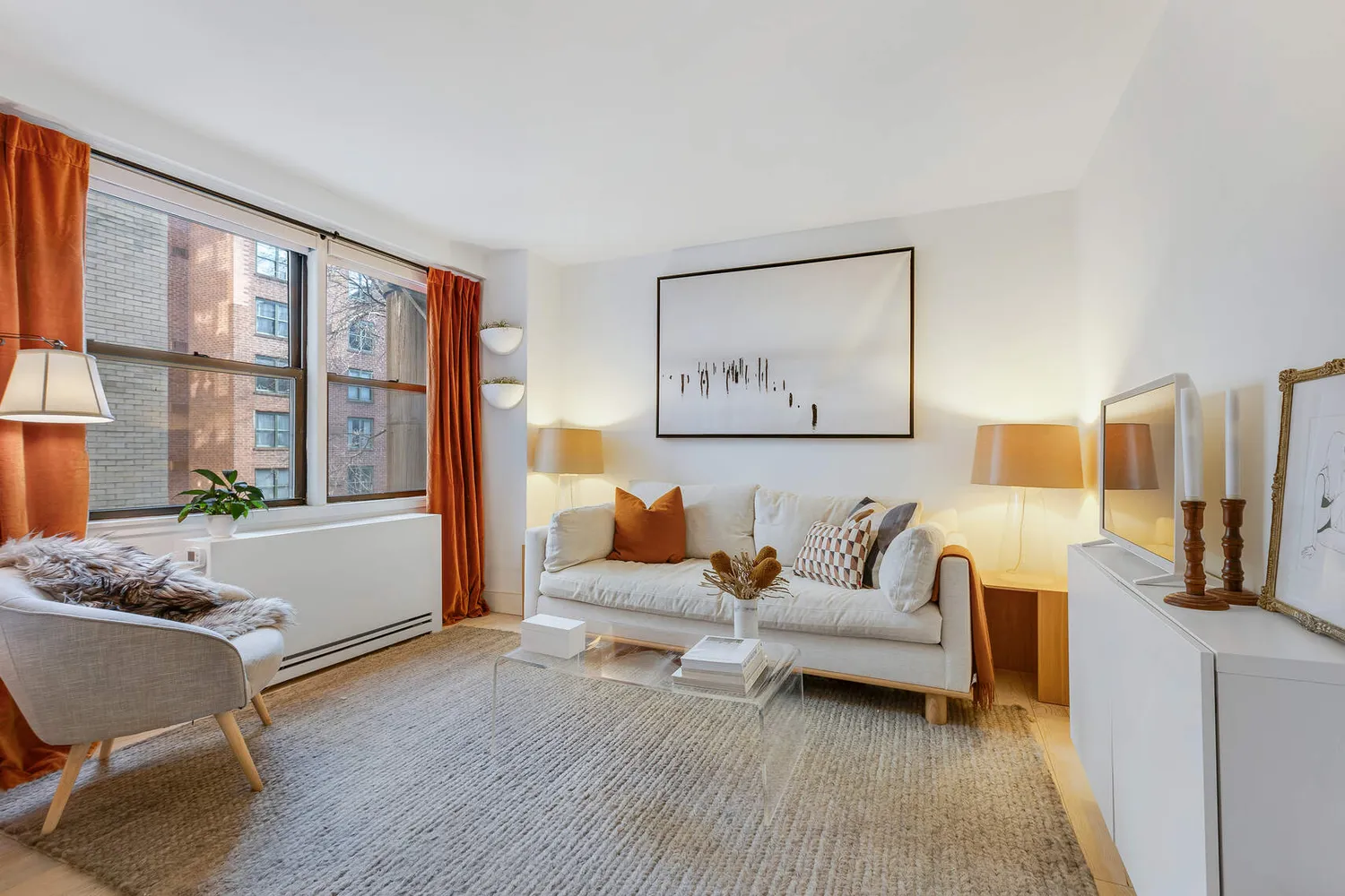 $650,000 | 201 East 21st Street, Unit 4M | Gramercy